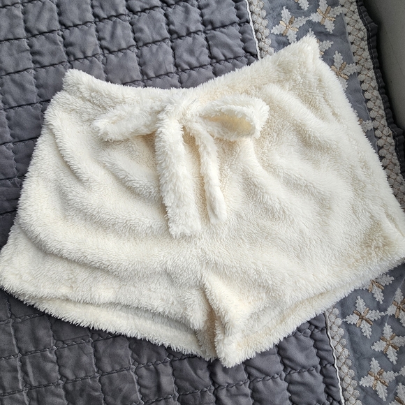 2pc ladies hooded sleepwear robe and shorts - Picture 6 of 8